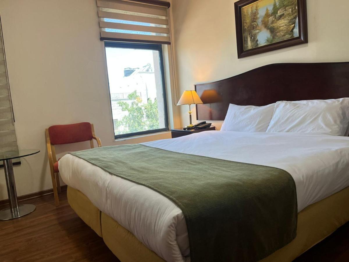 Rozana Hotel Амман Екстер'єр фото