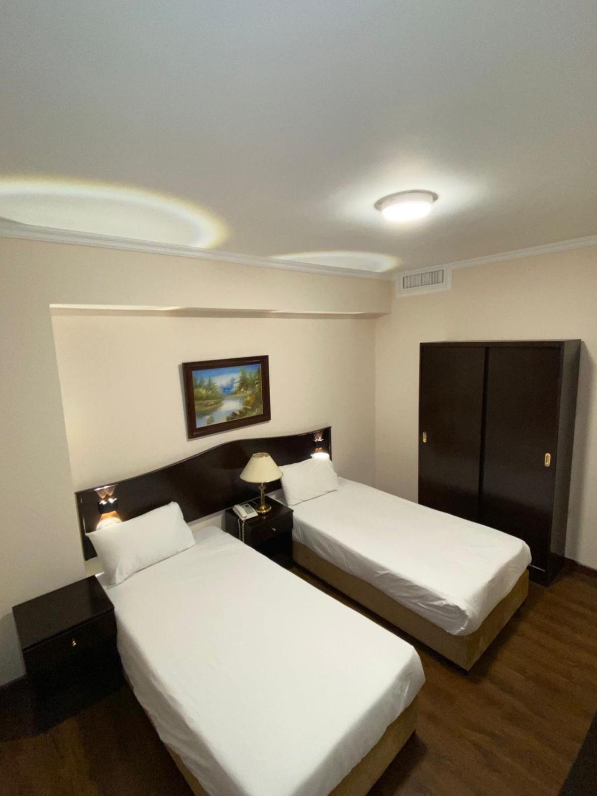 Rozana Hotel Амман Екстер'єр фото