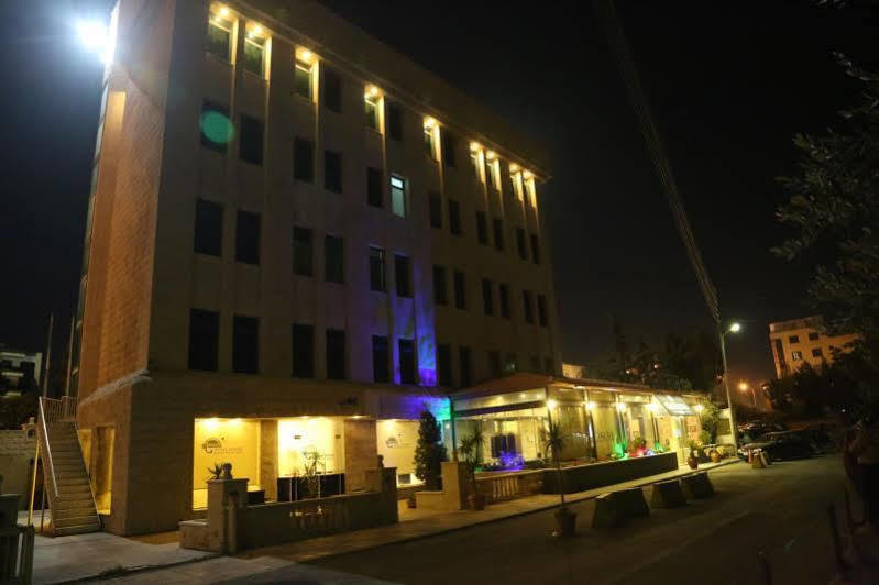 Rozana Hotel Амман Екстер'єр фото